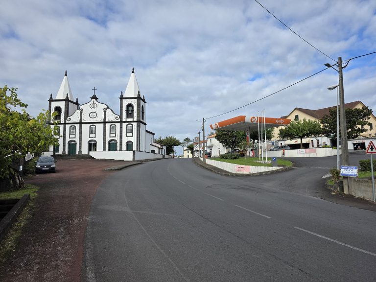 Terreno Urbano Junto à Igreja Histórica de Bandeiras